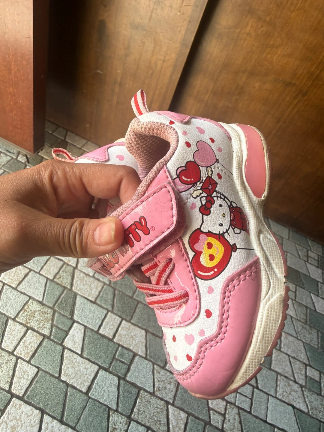 Hello Kitty Pink Sneakers toddler size 6 ( 12-18 months ) - photo 2