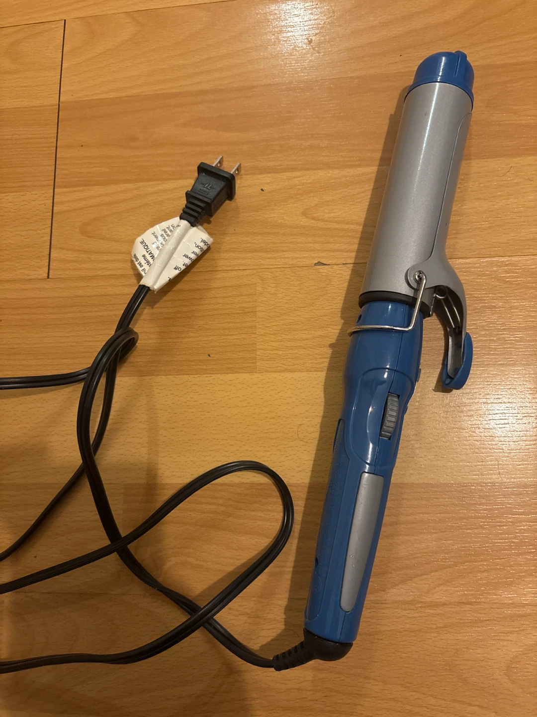 Bella Curling Iron