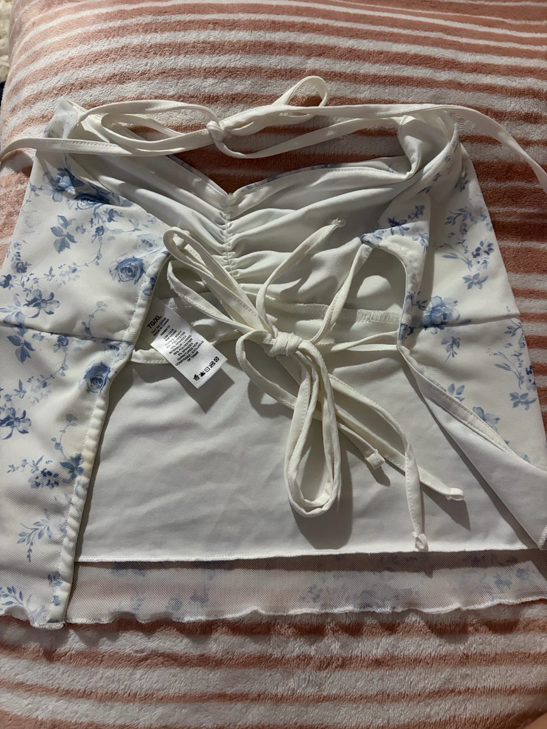 Floral Print Tie-Back Halter Top - photo 2