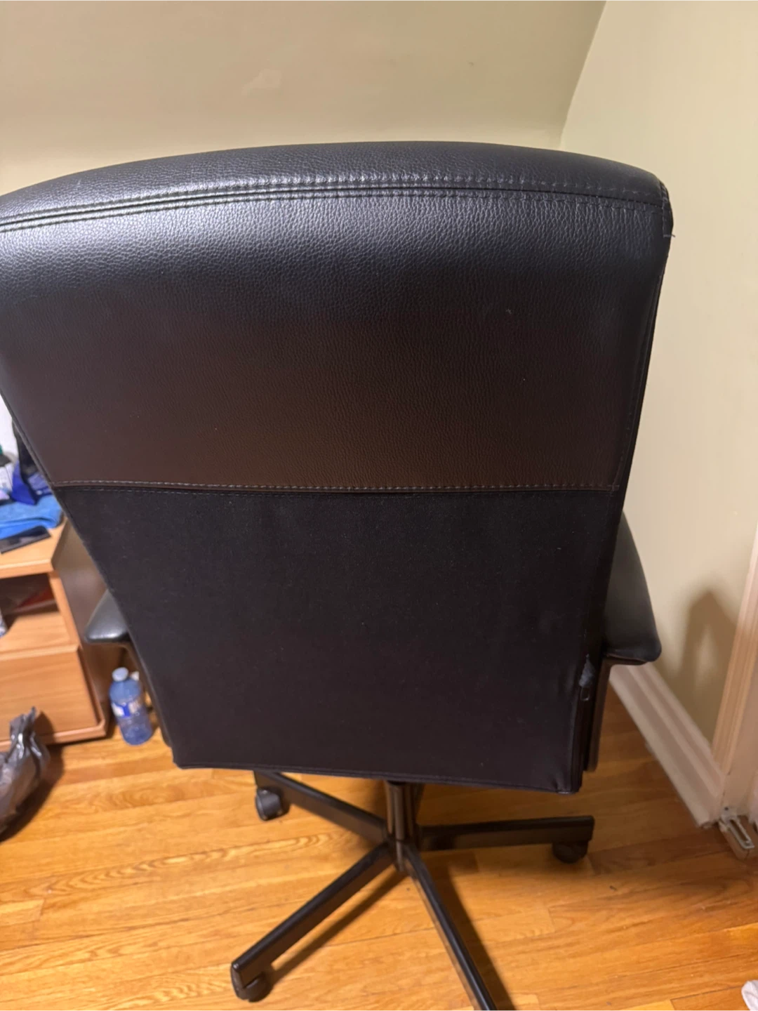 Black Swivel Chair - photo 3