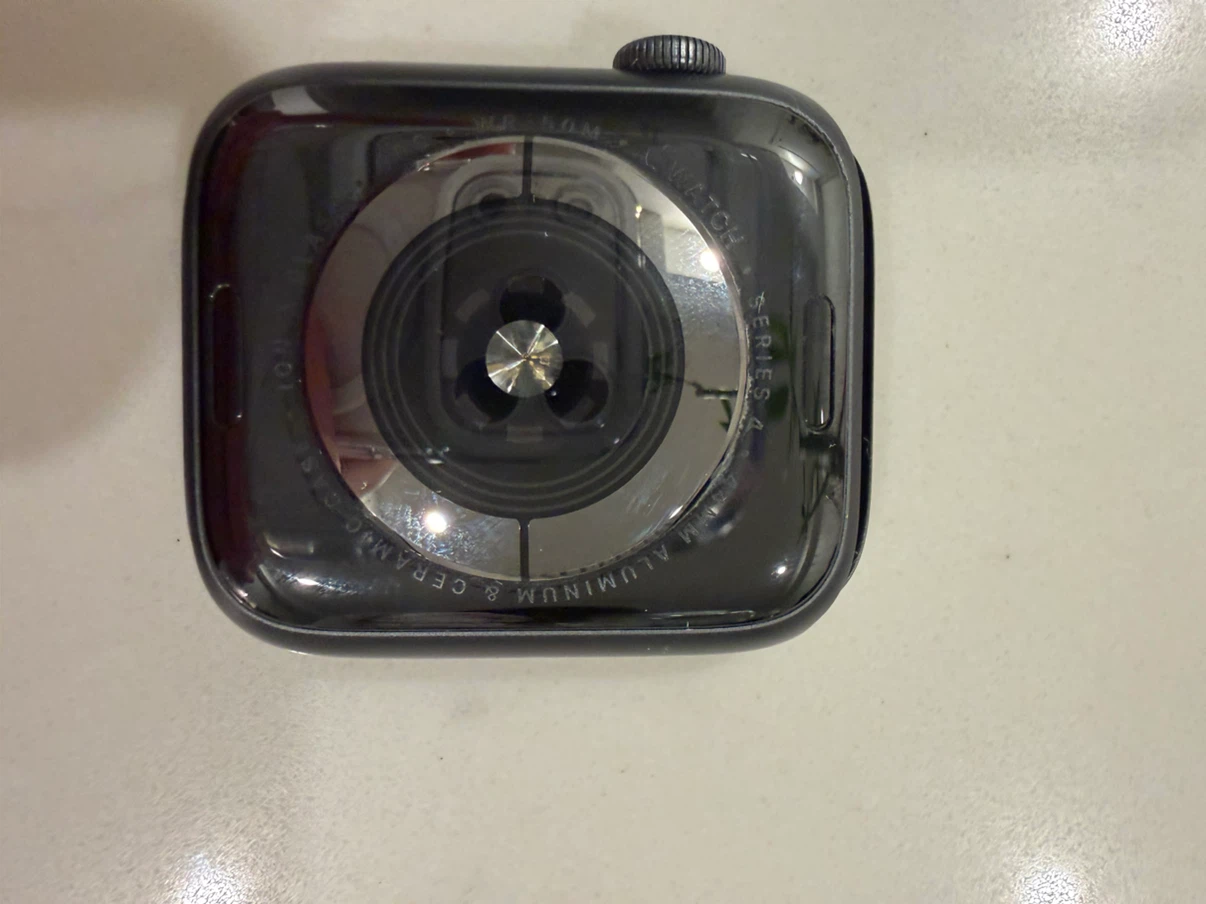 Apple Watch Series 4 44mm Aluminum - photo 4