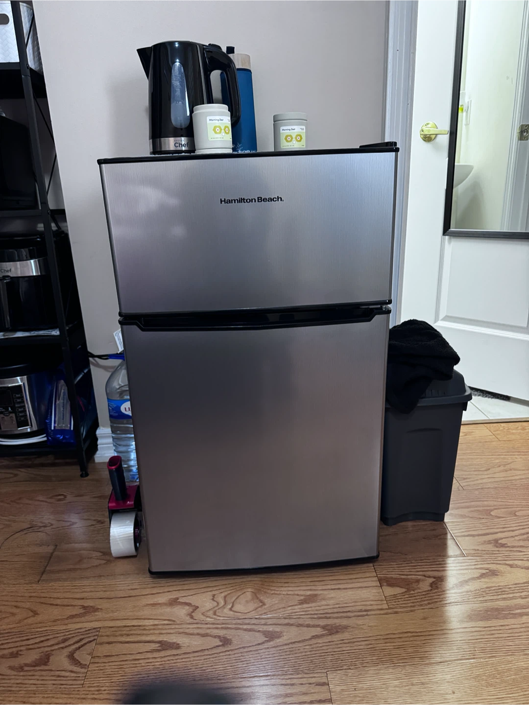 Hamilton Beach 3.1 Cu.Ft. Mini Fridge - photo 3