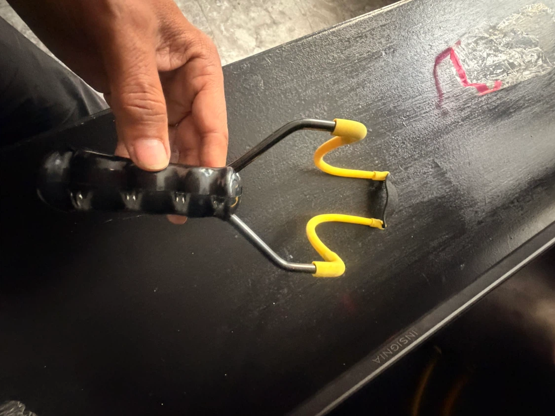 Slingshot with Black Grip and Yellow Bands - photo 3