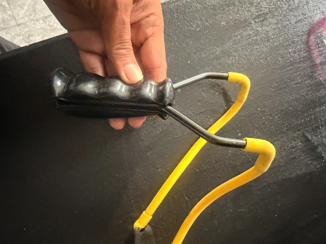 Slingshot with Black Grip and Yellow Bands - photo 4