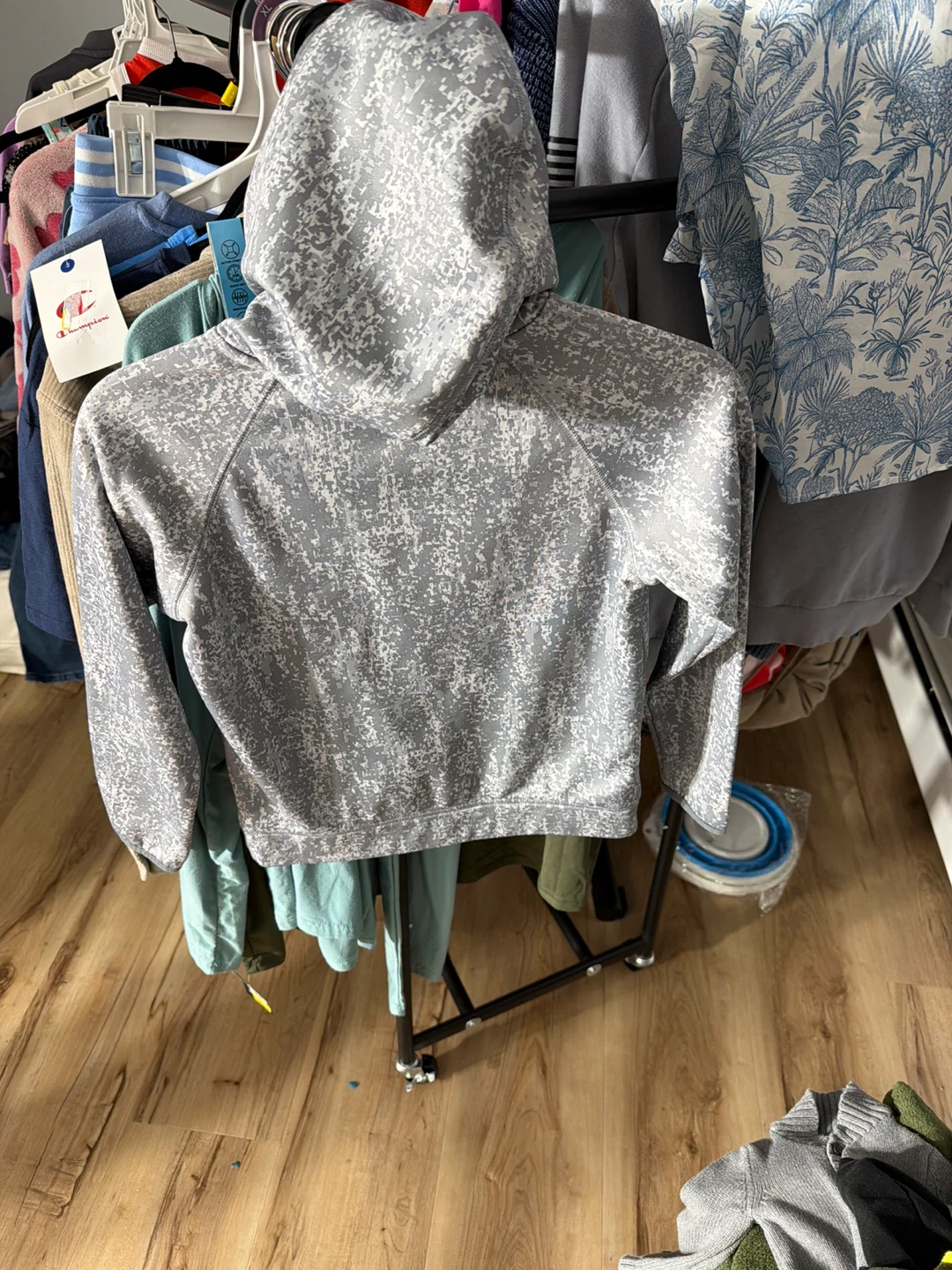 Under Armour Gray Camo Hoodie - photo 2