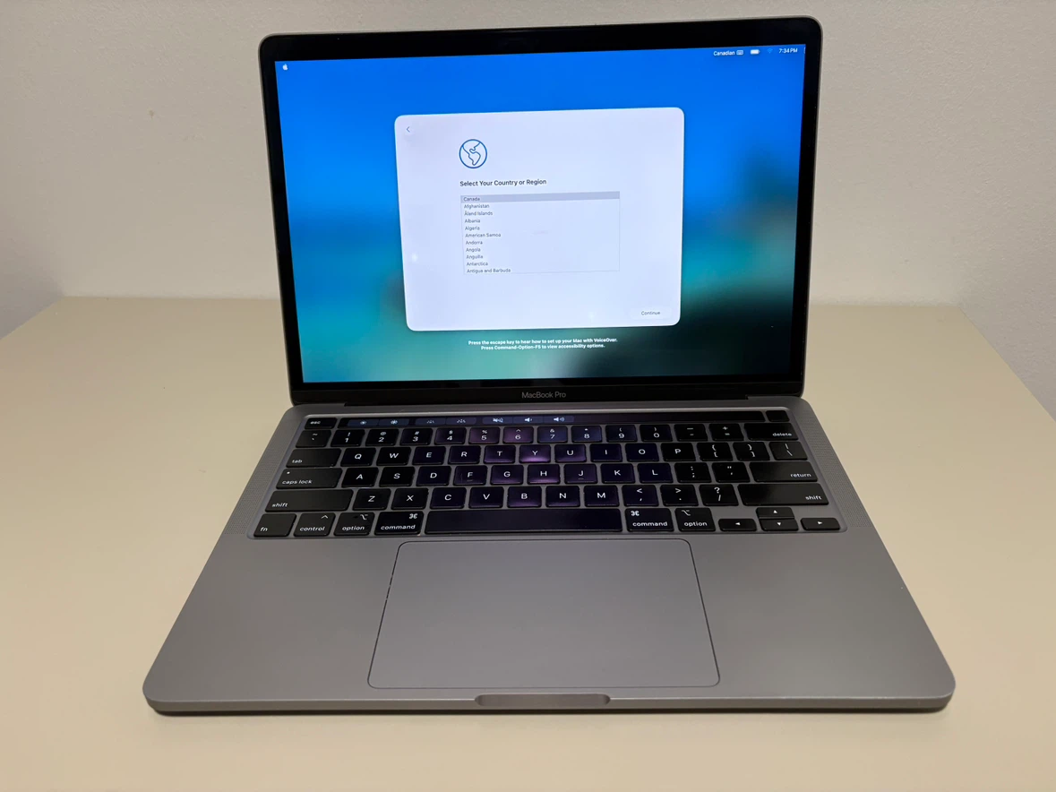 Apple MacBook Pro - 16GB RAM, 1TB Storage (Great Condition)