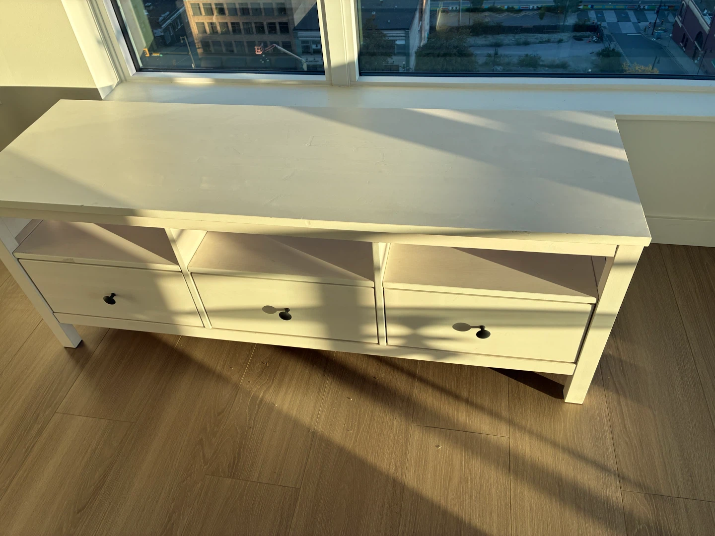 IKEA TV STAND - photo 3