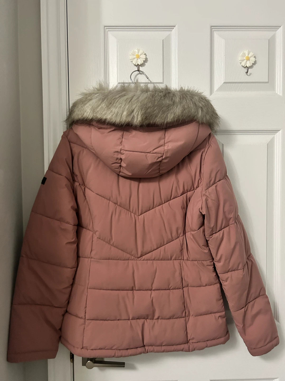 DKNY Pink Puffer Jacket with Faux Fur Hood Size Small - photo 2