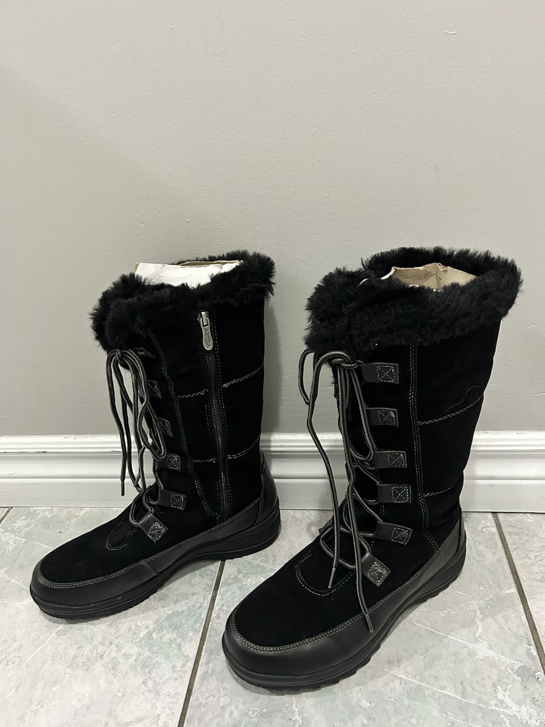 Artica Women's Winter Boots - Size 9 - photo 2