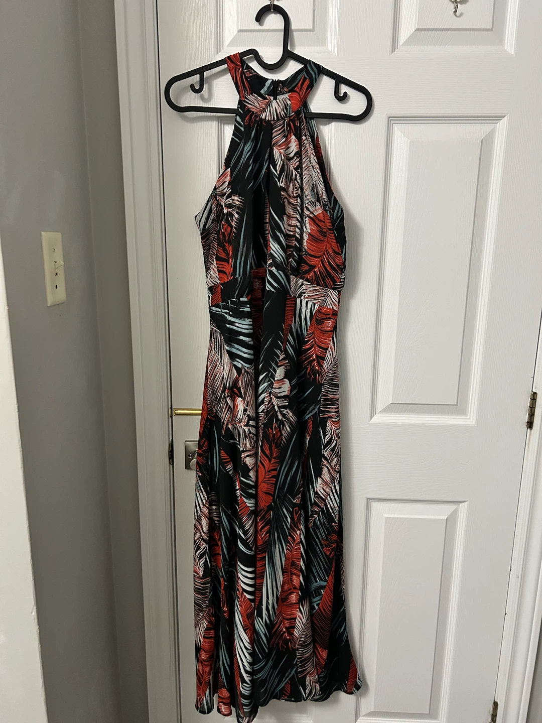 Tropical Leaf Print Halter Neck Maxi Dress