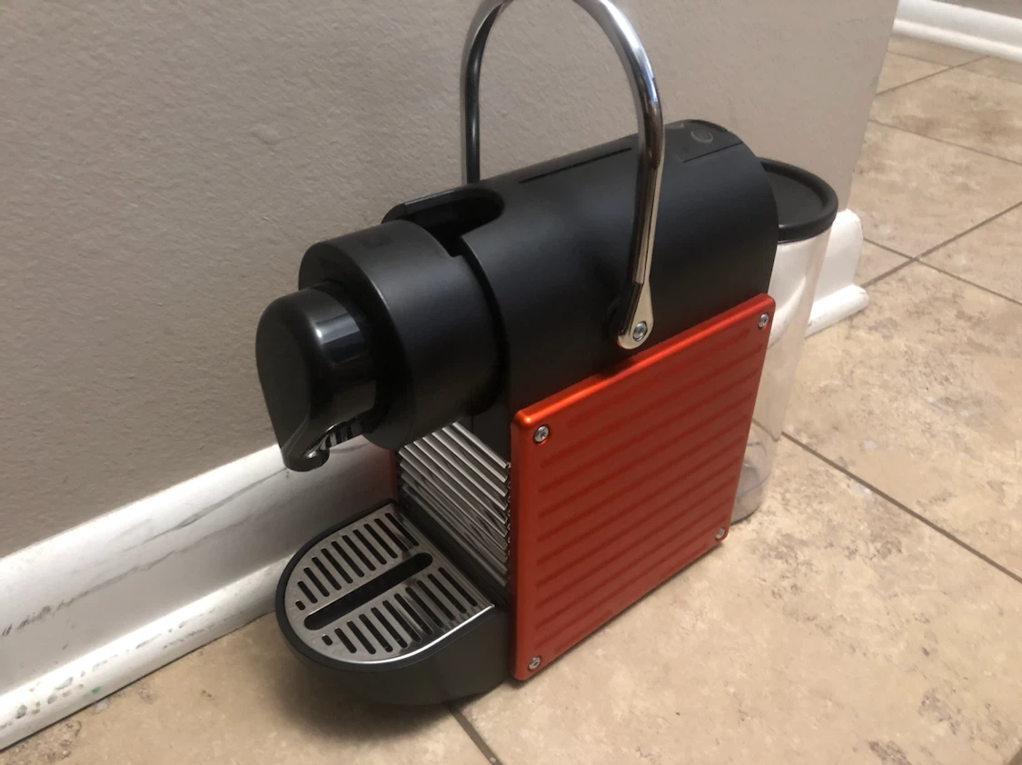 Nespresso Pixie Espresso Machine - photo 3