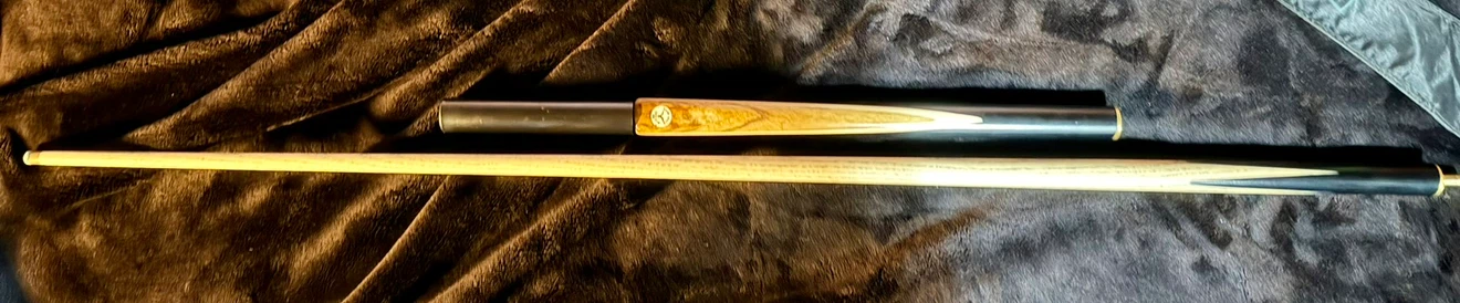 Eagle Cues Hand Made Snooker Cue