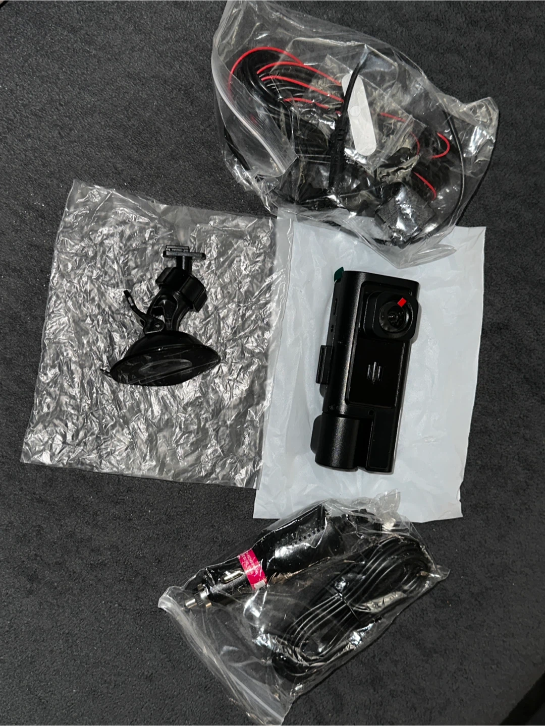 3 channel dashcam with 32gb card included - photo 3