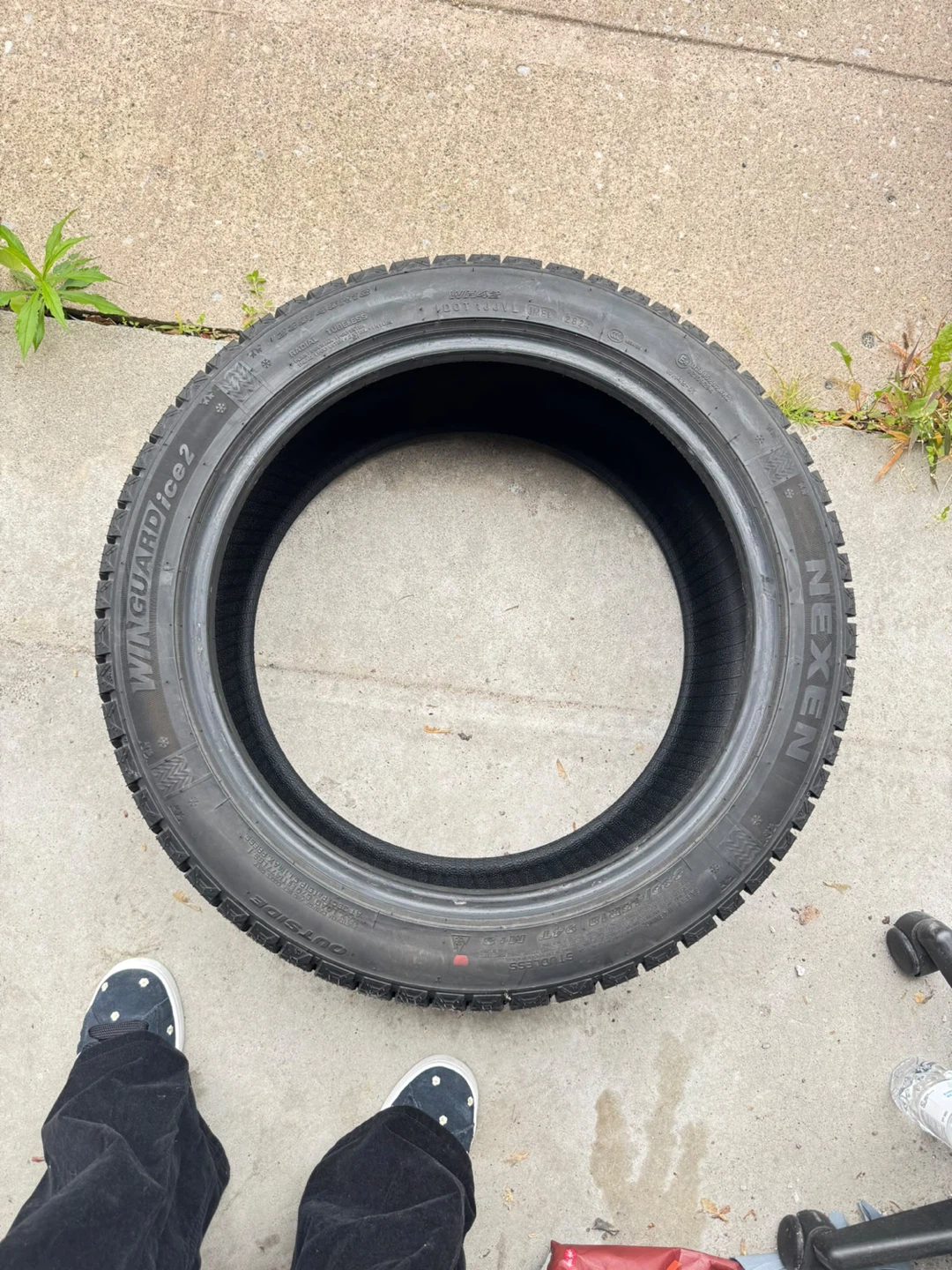 Nexen Winguard Ice 4 winter Tire 235/45R18 - photo 4