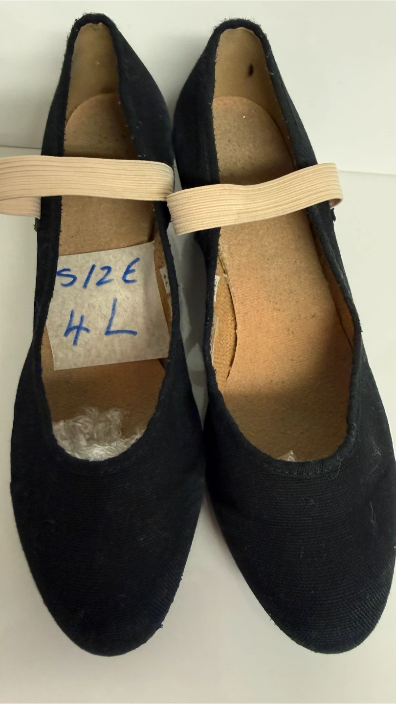 Bloch Character Dance Shoes Size 6L