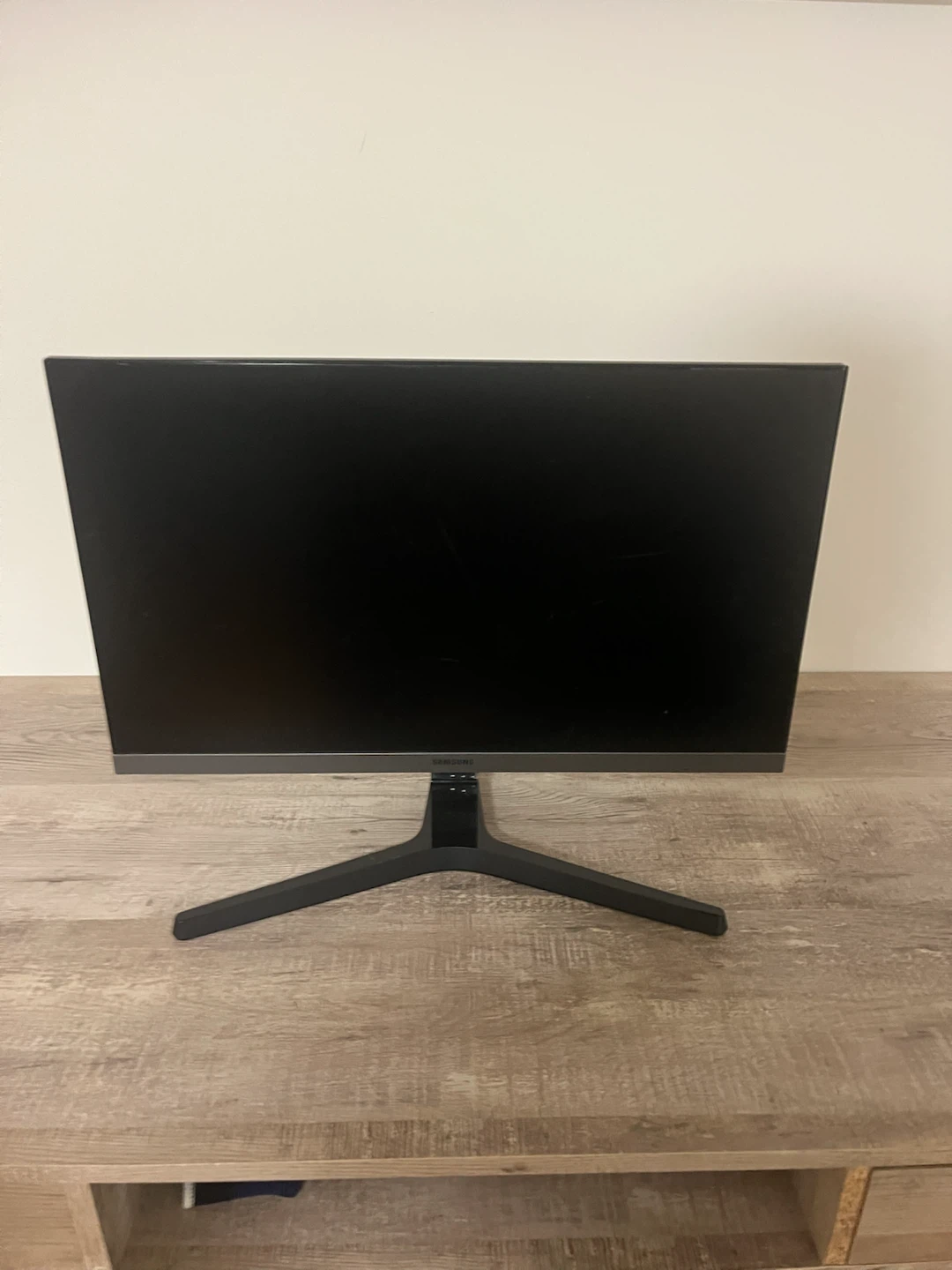 Samsung 22-inch LED Monitor SR35