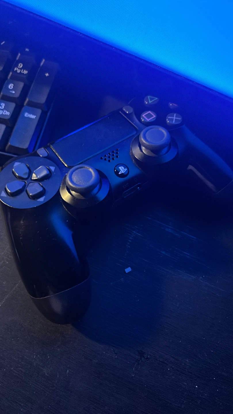 Sony PlayStation 4 Console with Controller - photo 2