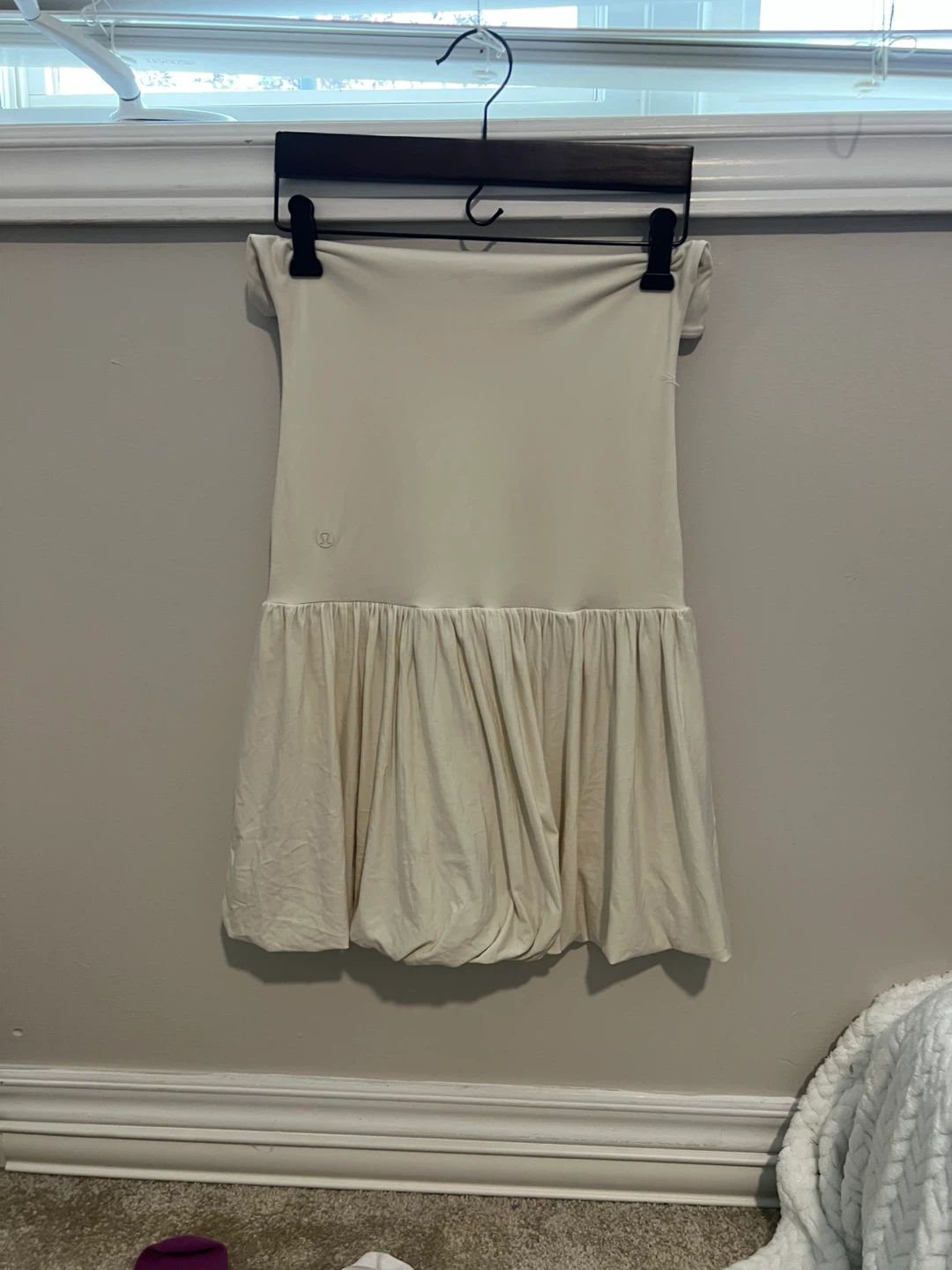 Lululemon Strapless Bubble Hem Dress / Skirt - photo 2