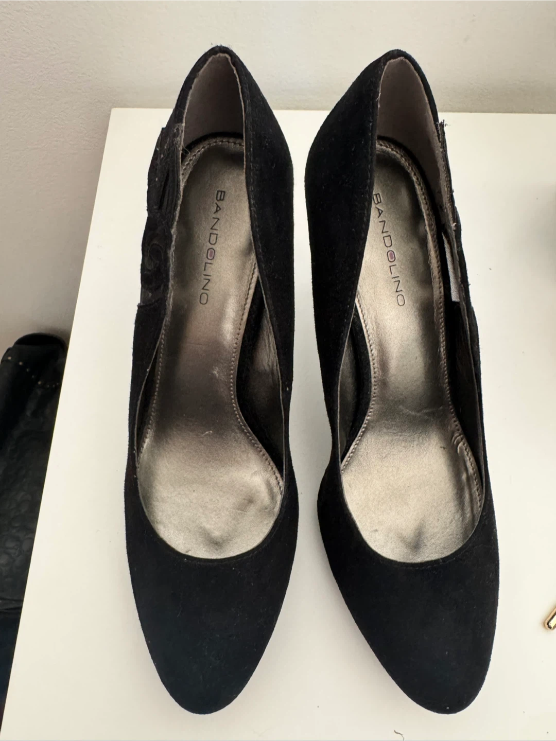 Bandolino Black Suede Heels