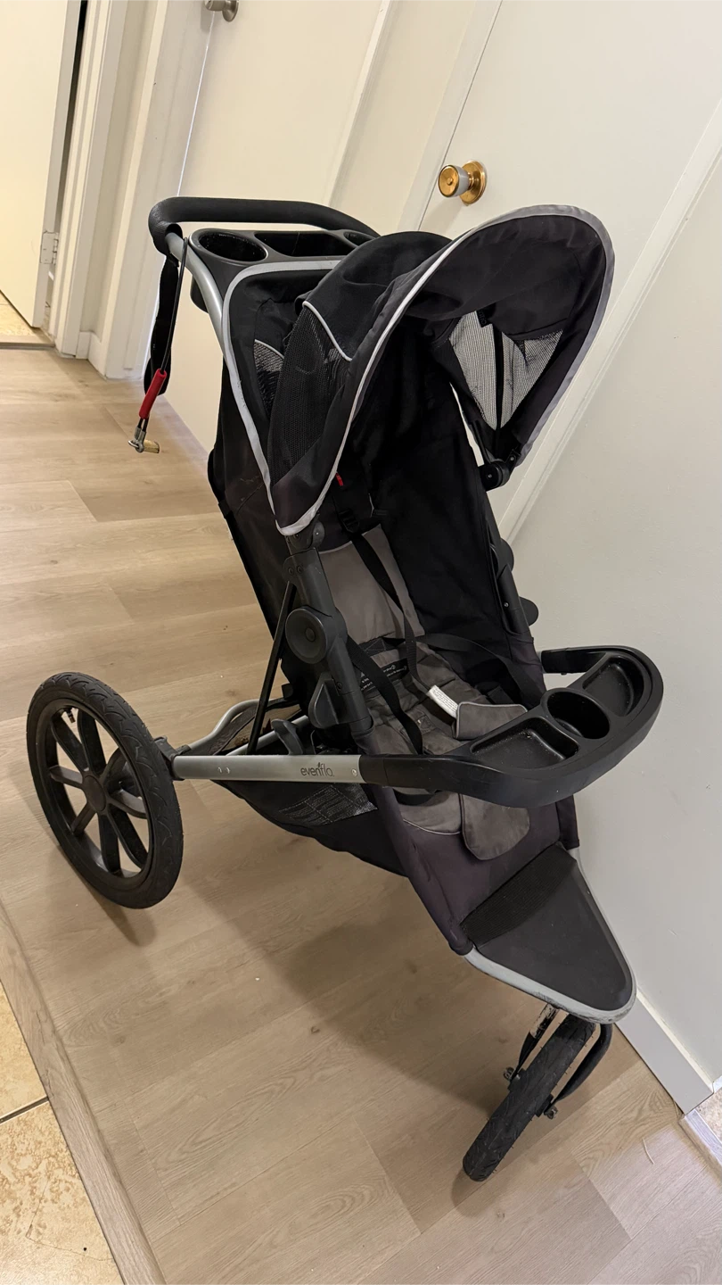 Evenflo Jogging Stroller with Car Seat