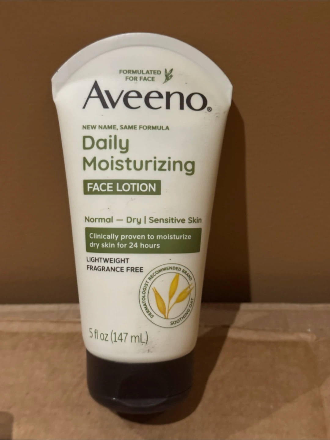 Set of 4 Aveeno Skincare Products - photo 4