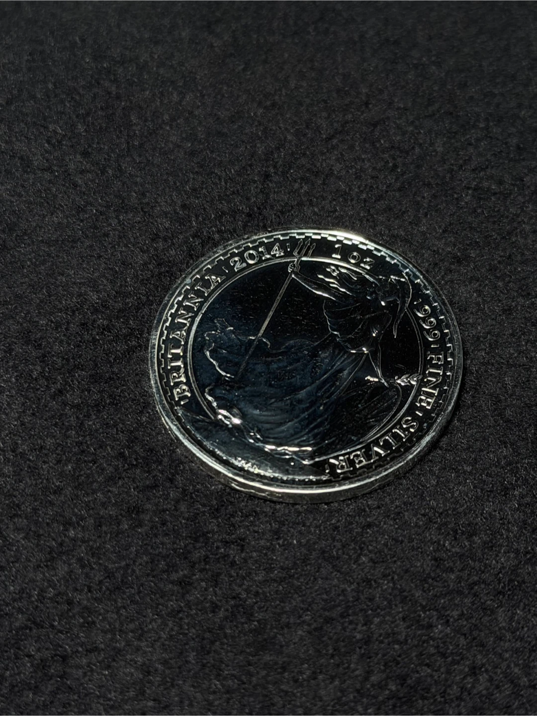 2014 British Britannia 1 oz Fine Silver Coin