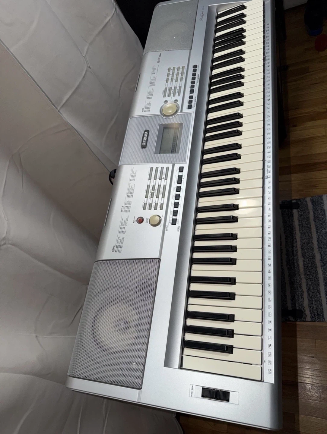 Yamaha DGX- 205 Portable Grand Piano w/Power Supply & Stand - photo 2