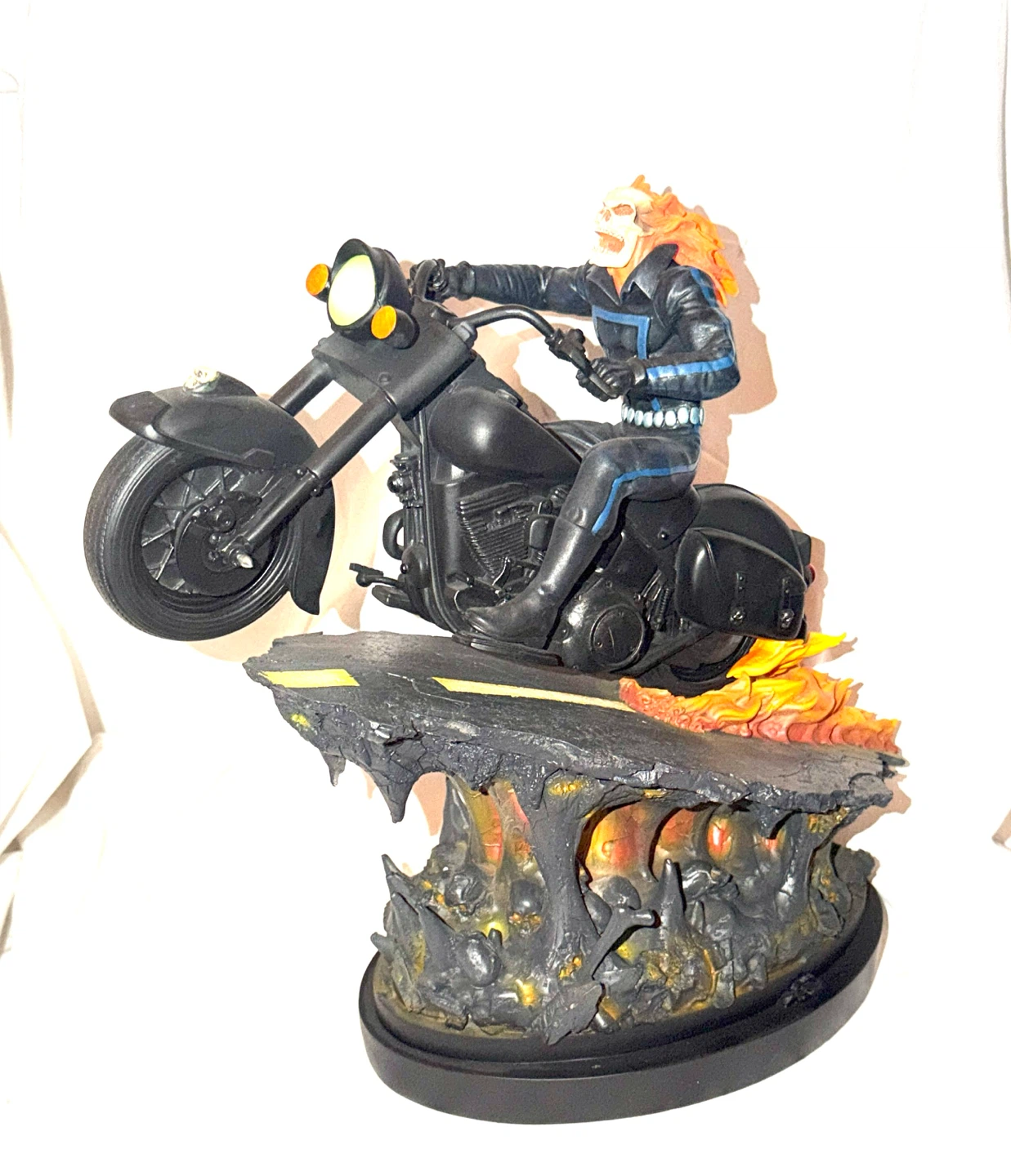Bowen Designs Ghost Rider Limited Edition Statue - photo 3