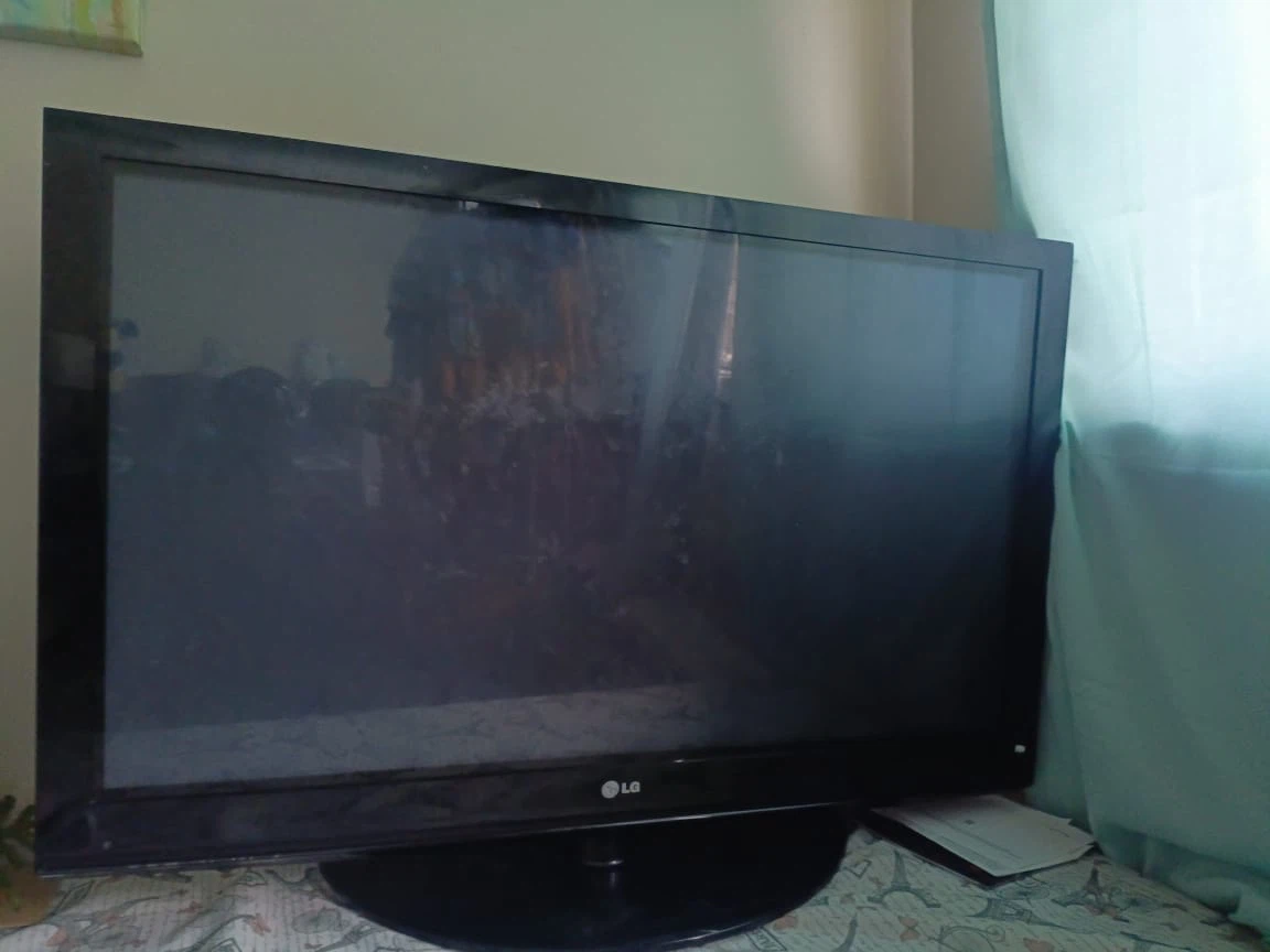 LG Smart Television - photo 2