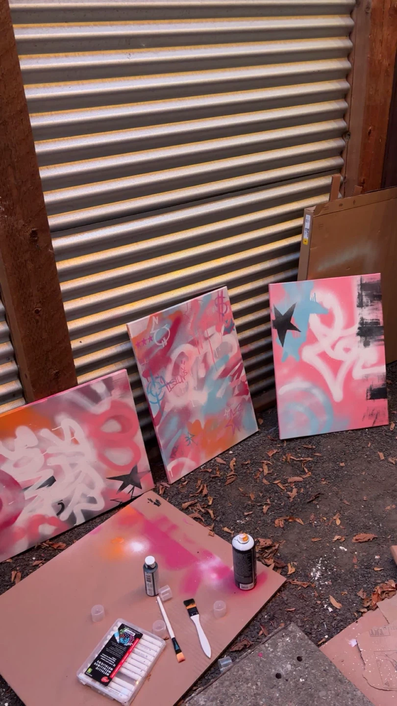 Set of three original graffiti art canvases - photo 2