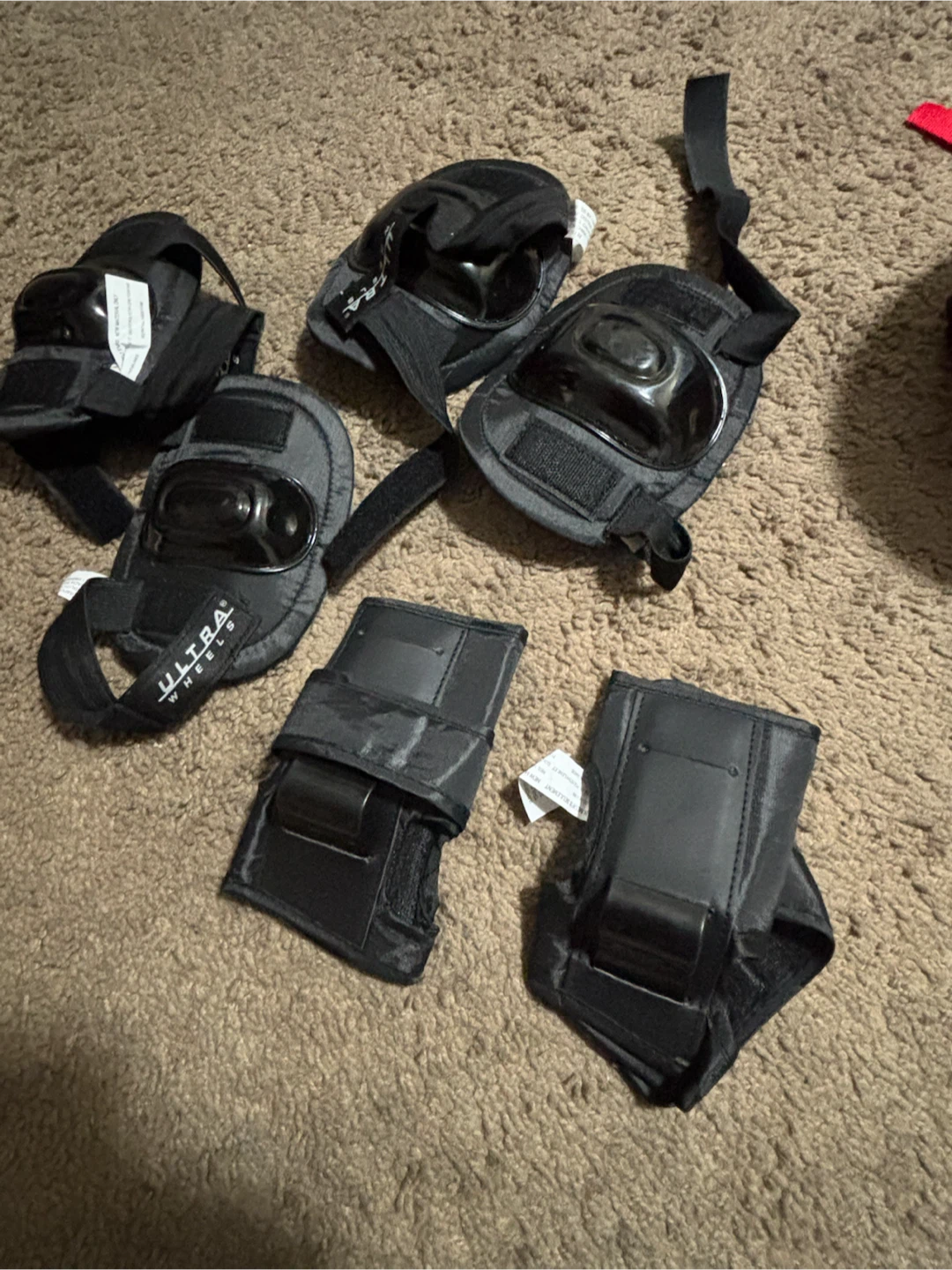 Supercycle Helmet and Ultra Wheels Protective Gear Set - photo 3