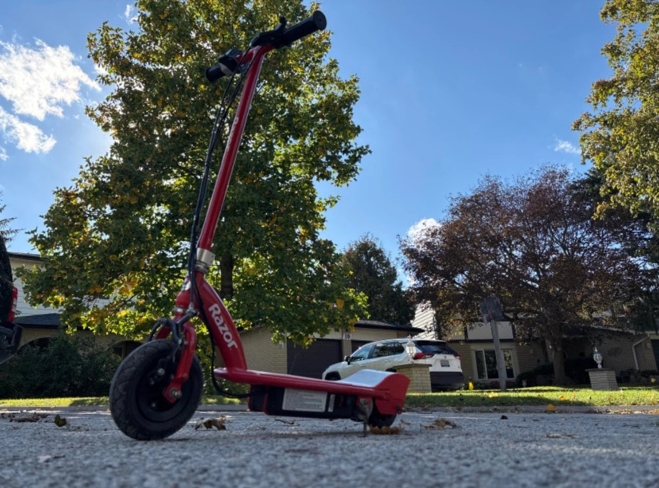 Razor E100 Electric Scooter Red - photo 2