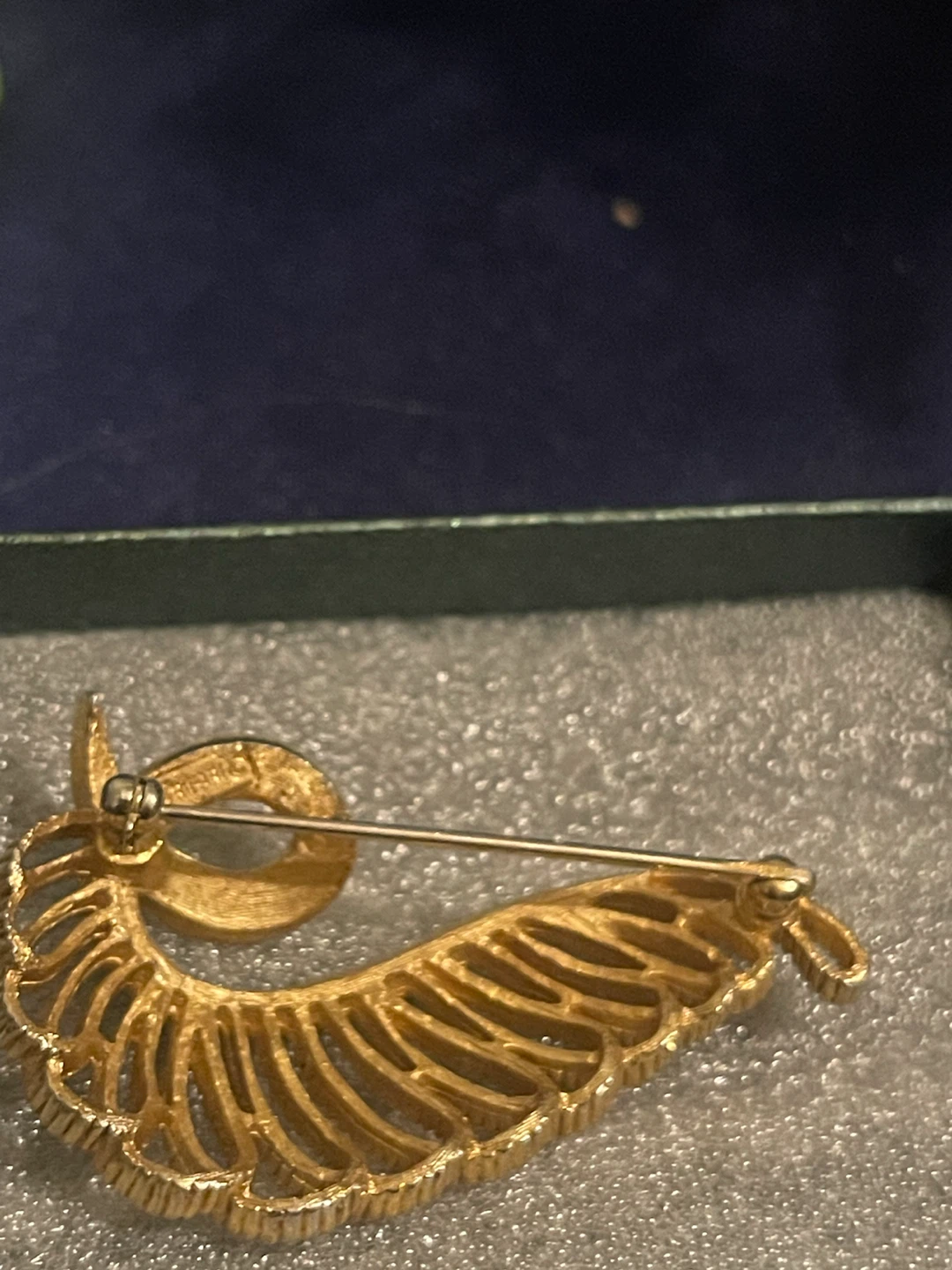 Vintage Gold-Tone Wing Brooch - photo 2