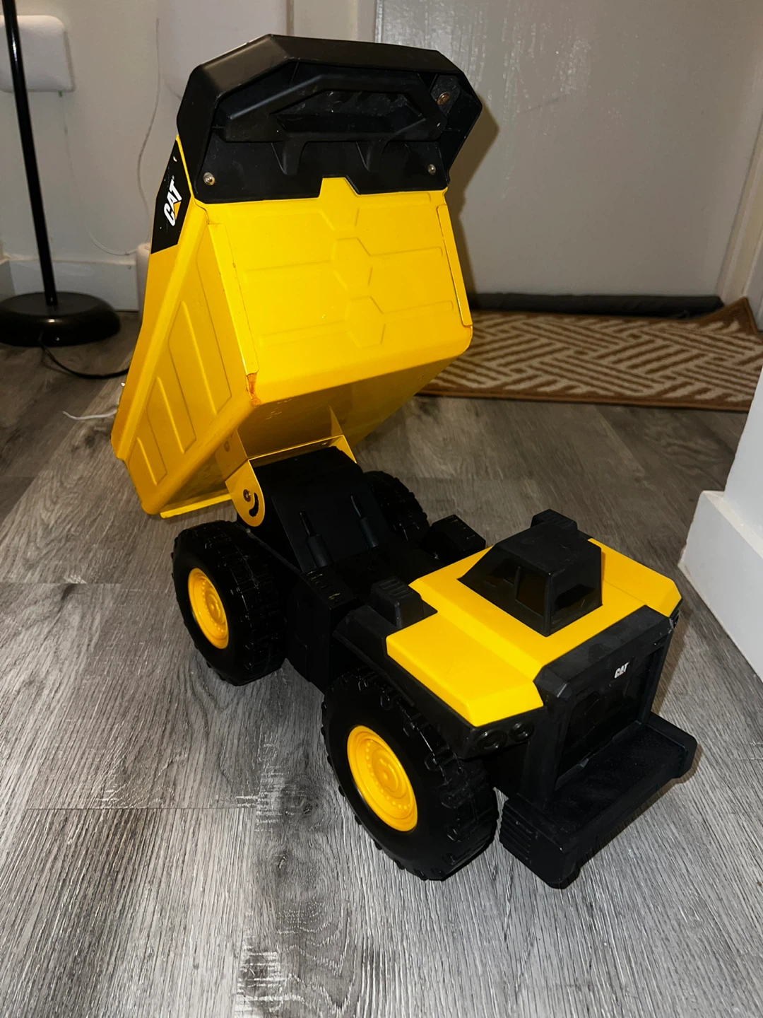 CAT Construction Dump Truck Toy - photo 2