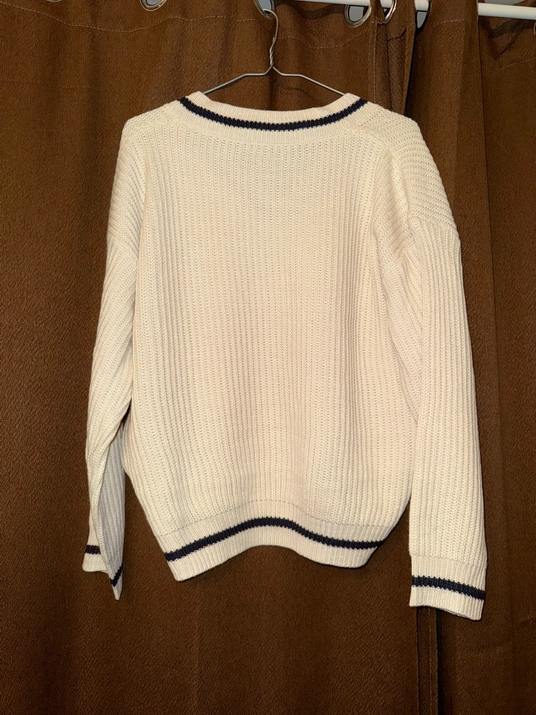 SHEIN Cream V-neck Knit Sweater with Navy Stripes - photo 2