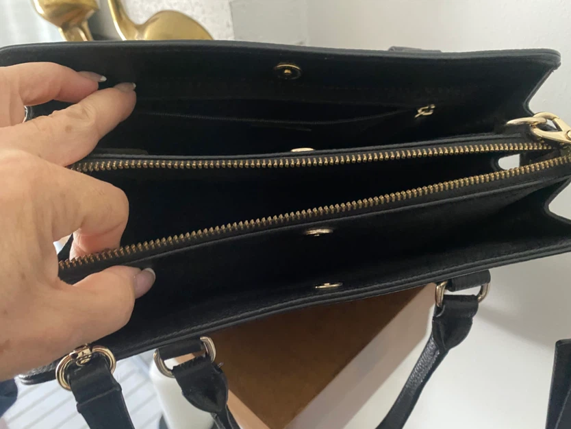 Kate Spade Leather Black Handbag new condition - photo 5
