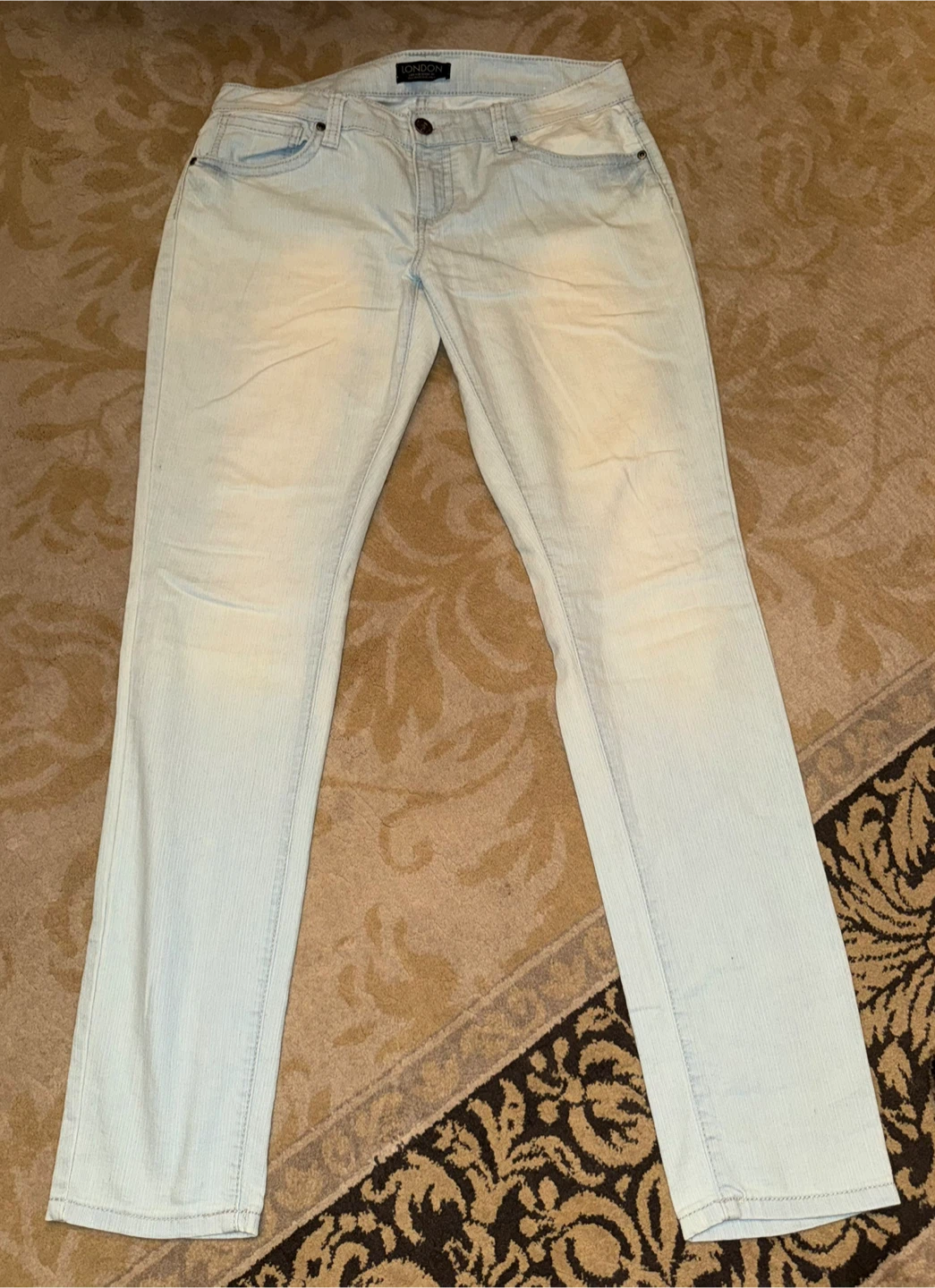 London Low Rise Skinny Light Wash Denim Jeans