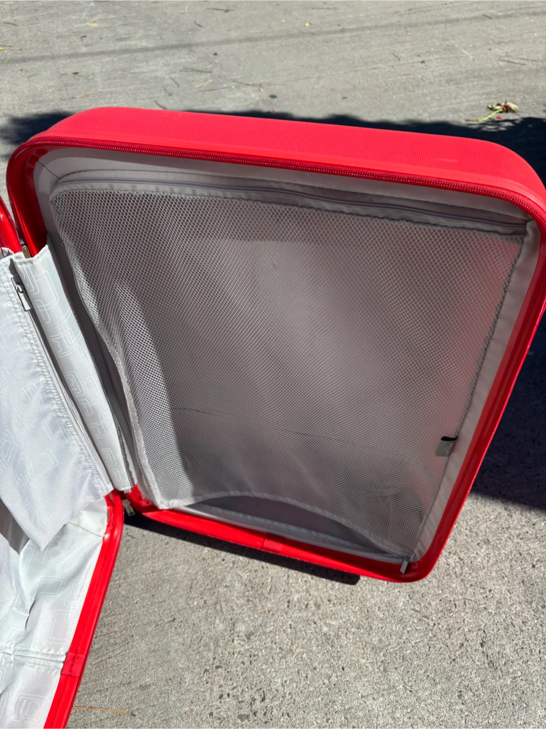 Medium Check in Delsey Paris Hard-Shell Carry-On Luggage - photo 5