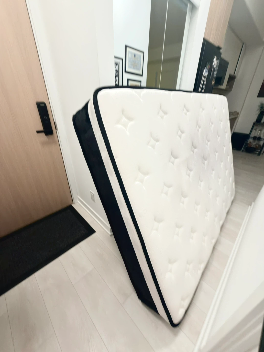 Full-Size Medium Hybrid Mattress - 12" |CertiPUR-US Foam