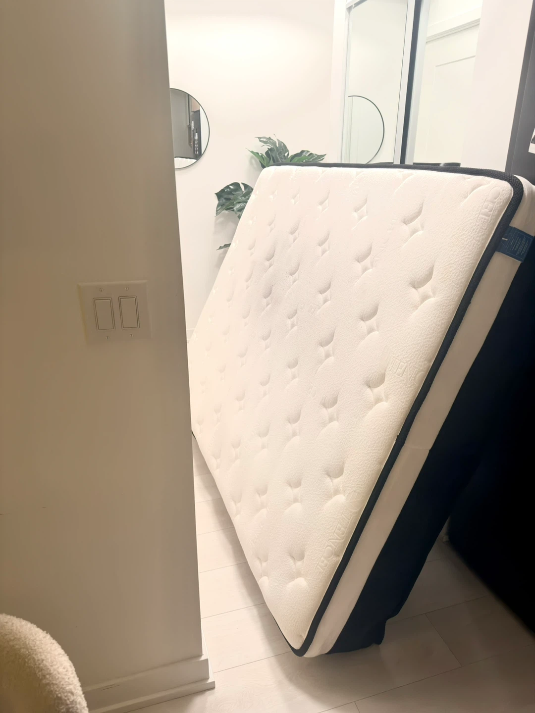 Full-Size Medium Hybrid Mattress - 12" |CertiPUR-US Foam - photo 2