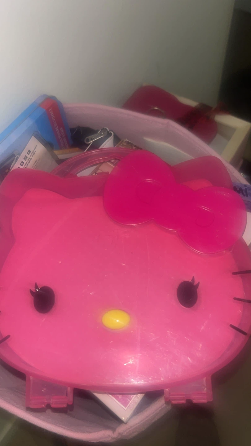 Hello kitty box