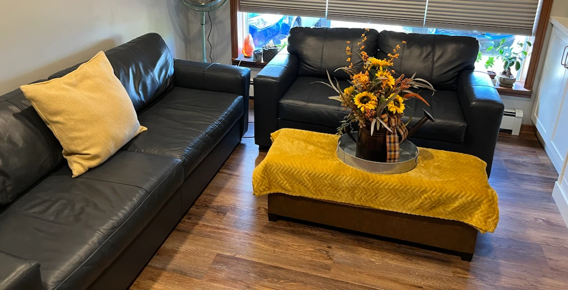 Teal Full Leather Sofa and Loveseat - photo 3