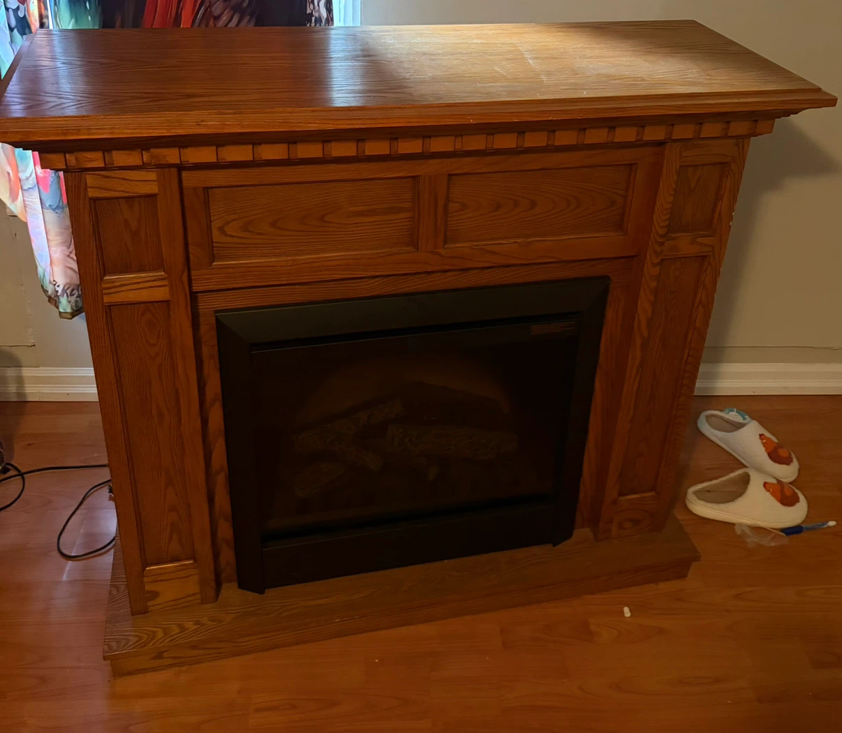 Electric Fireplace with Oak-Finish Mantel