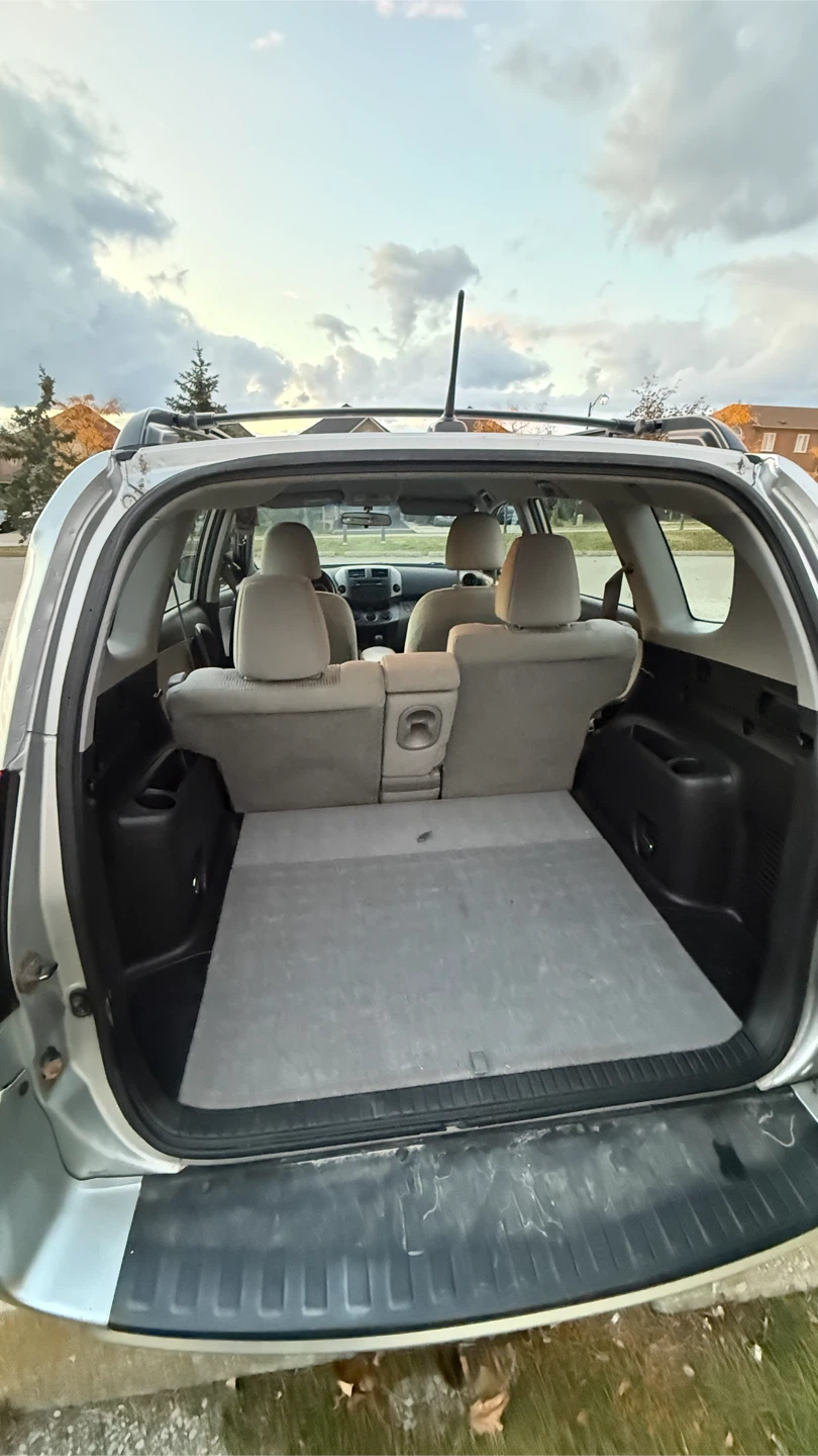 2012 Toyota RAV4 AWD - photo 5