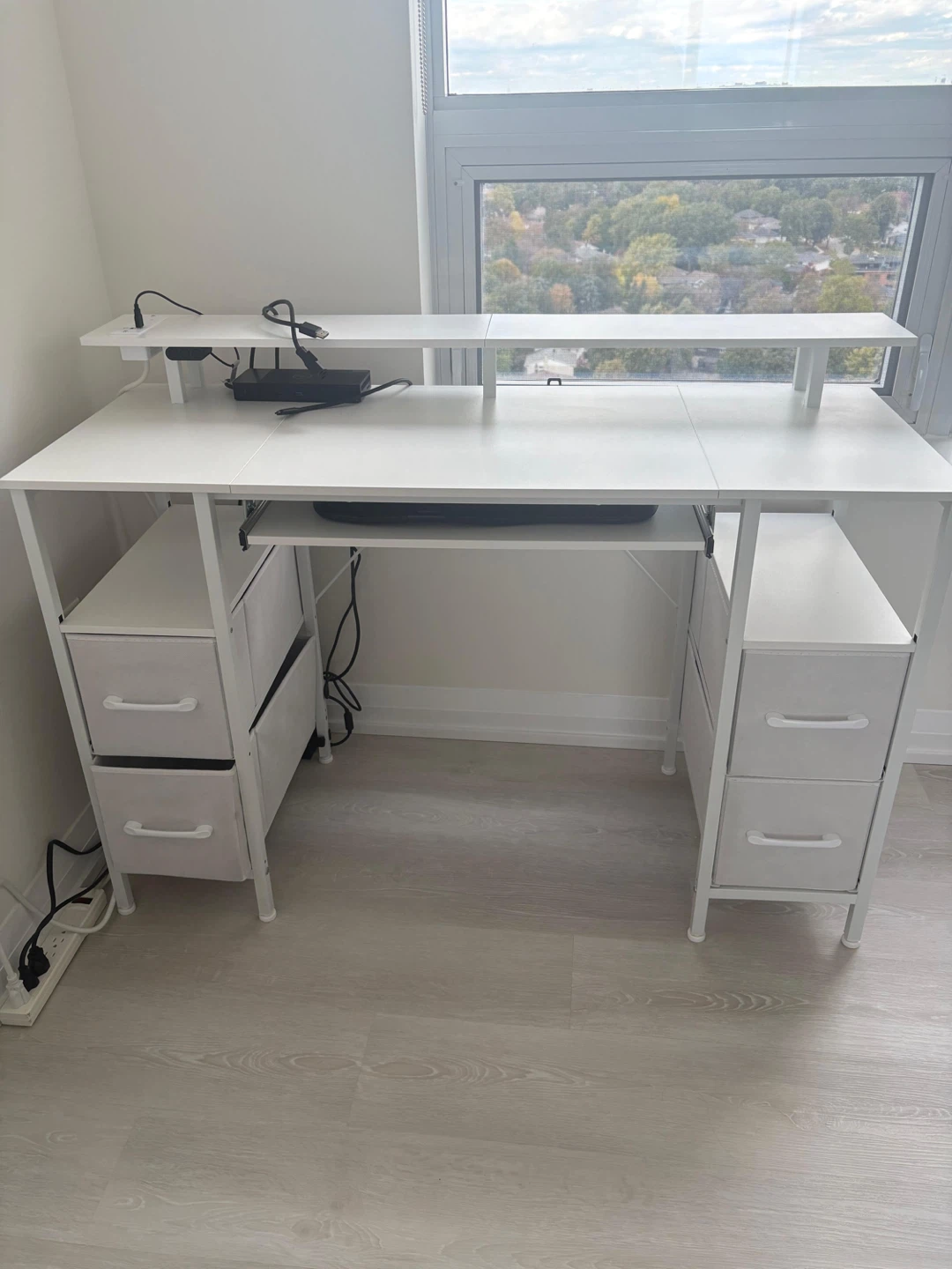White Computer Desk and Ergonomic Mesh Office Chair - photo 3