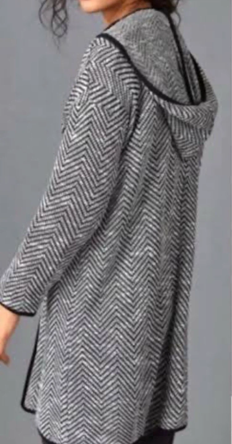 Chevron pattern knit hooded cardigan - One size