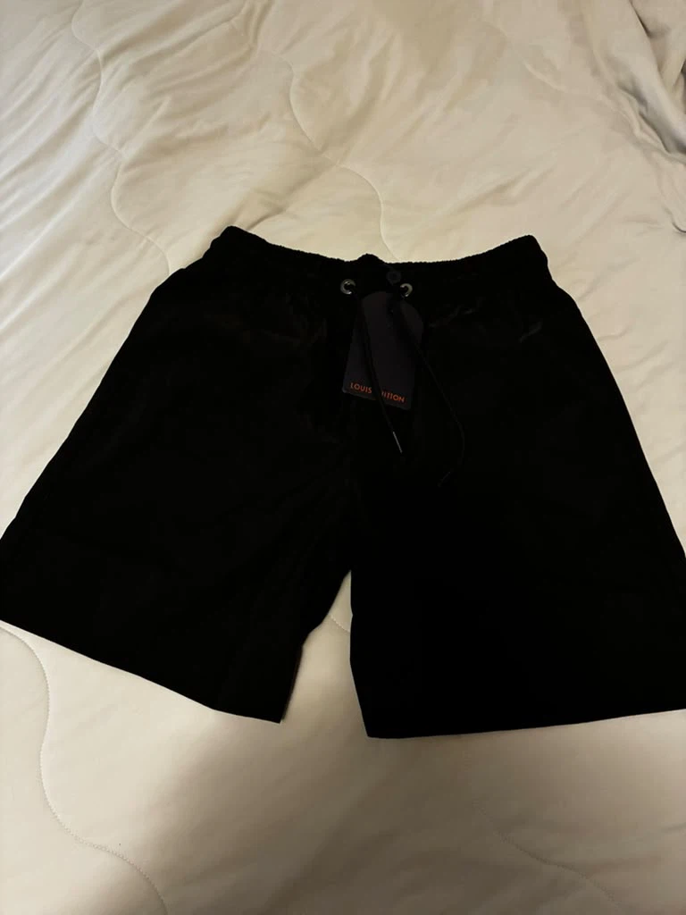Louis Vuitton Monogram Black Shorts - photo 4