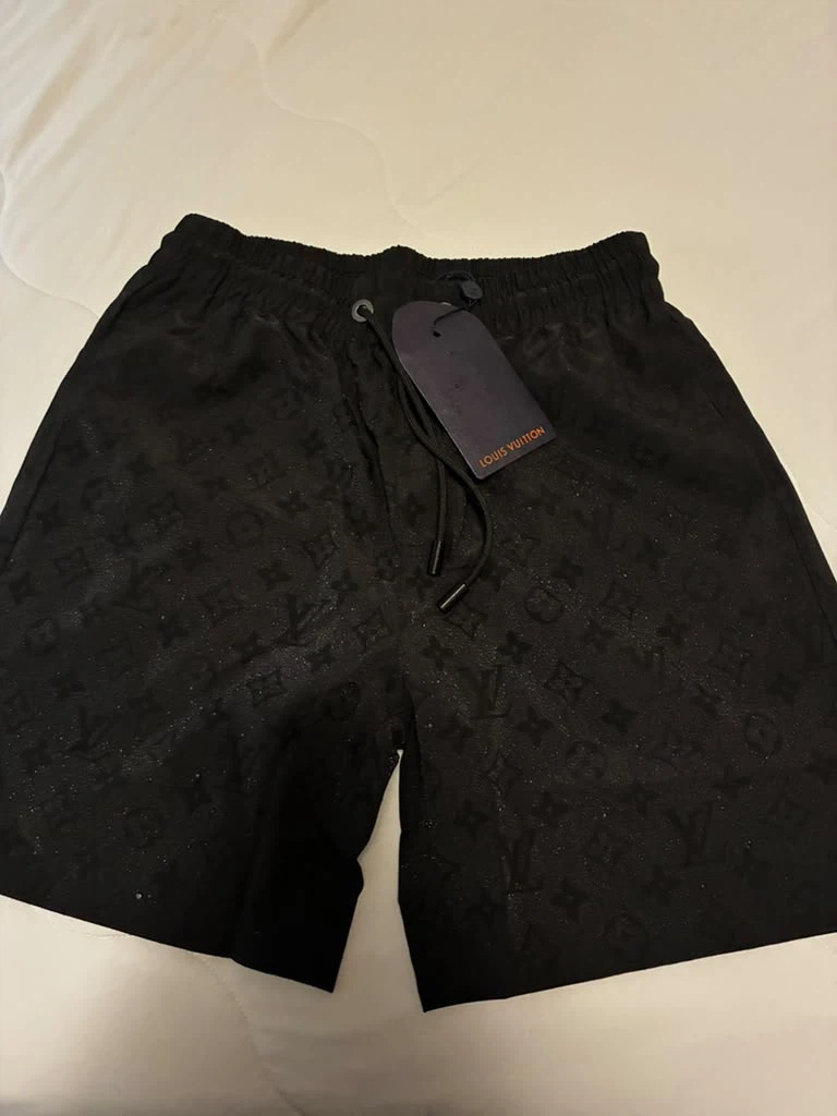 Louis Vuitton Monogram Black Shorts - photo 5