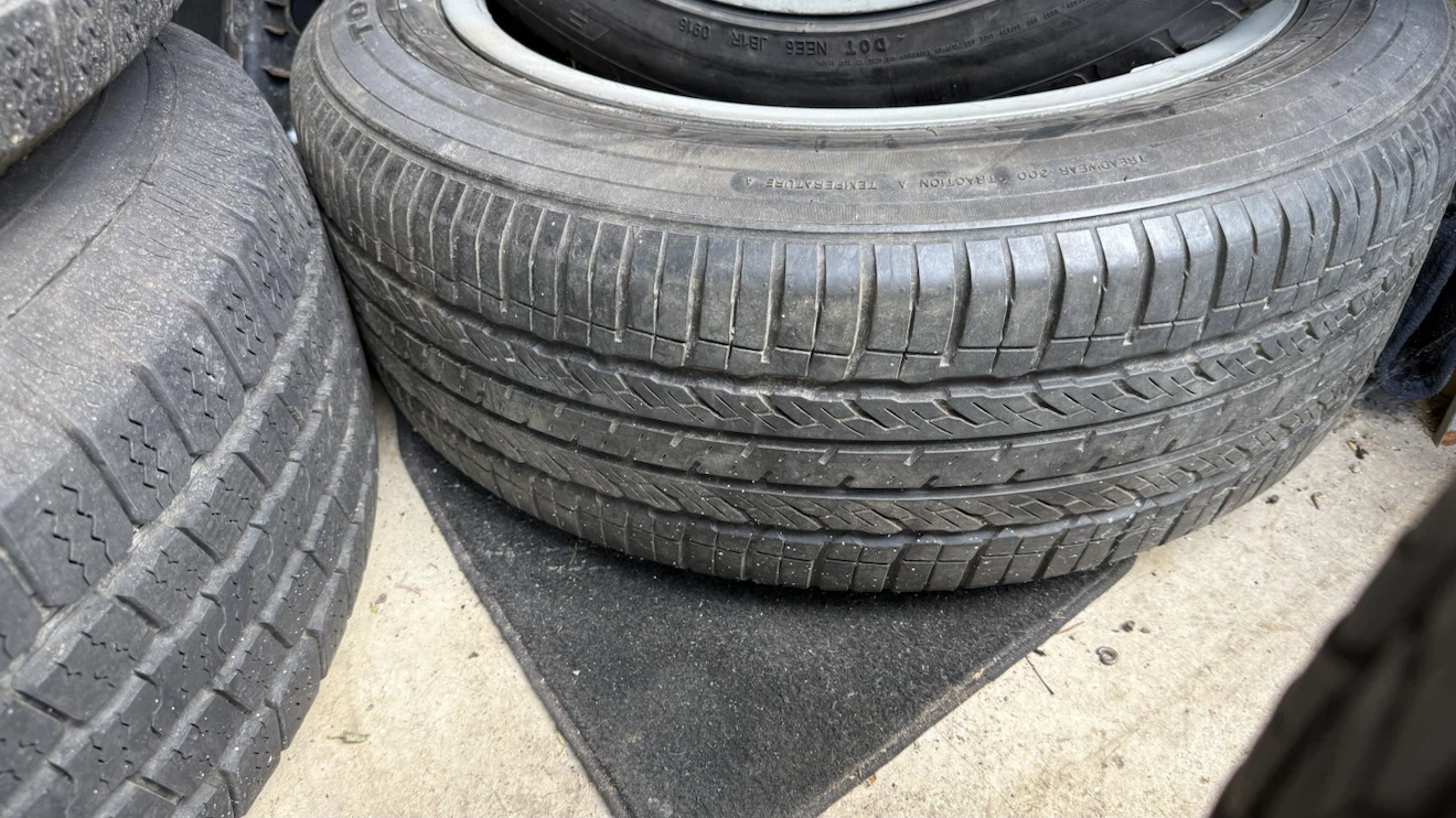OEM Mercedes-Benz 19-inch Alloy Wheels and Tires - photo 2