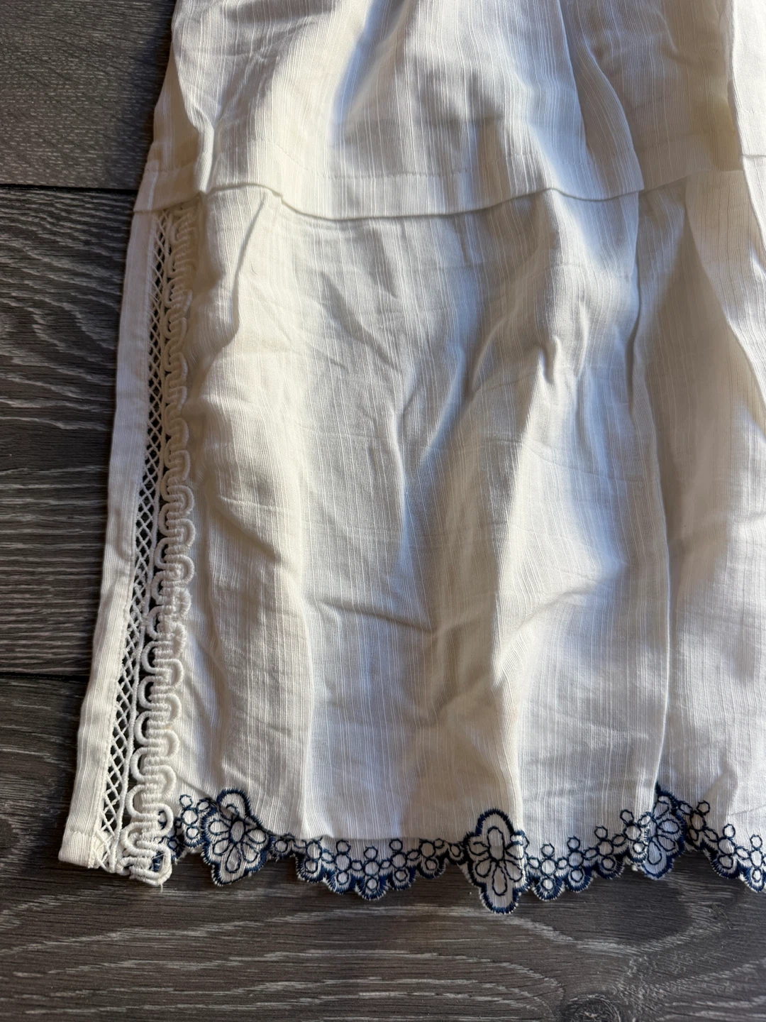White Embroidered Kurti - photo 5